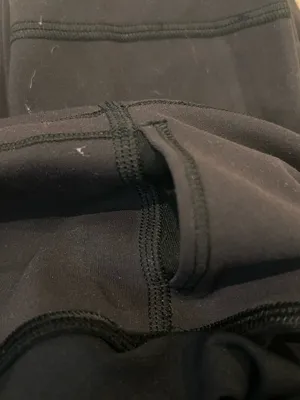 Lululemon Black Wunder Under High-Rise inseam 27 inches size 6 thumbnail 5