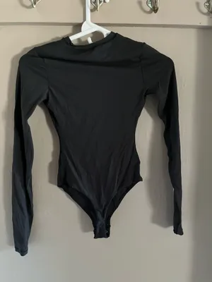 SKIMS Long Sleeve Bodysuit thumbnail 5