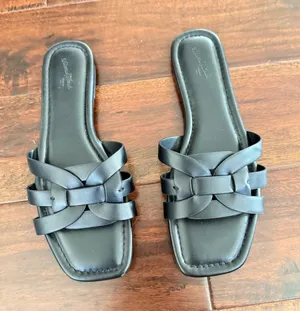 Universal Threads Sandals thumbnail 1