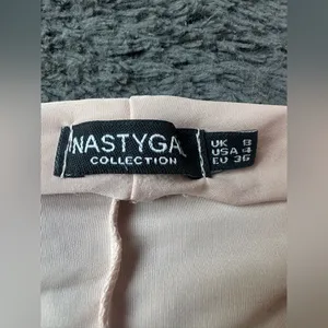 Lt pink Nasty Gal bodysuit, foam shoulders and drapey neck-excellent condition thumbnail 2
