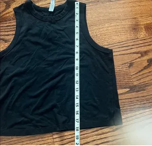 Lululemon Tank Top thumbnail 4