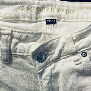 Size 4 American Eagle White Mom Straight Leg Stretch Jeans thumbnail 11