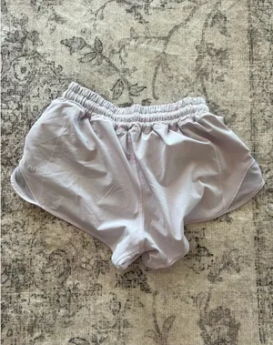 Lululemon Shorts Hotty Hot thumbnail 2