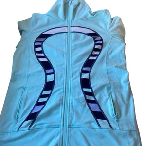 Lululemon Athletica Define Jacket | Size 8 | Mint Blue | Oversized Logo thumbnail 4
