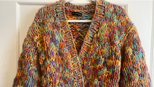 Colorful cardigan Size L thumbnail 2