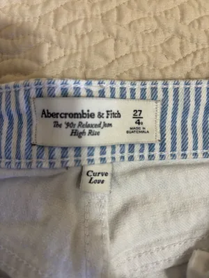 Abercrombie High-Rise Jeans thumbnail 2