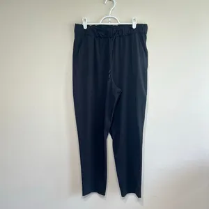Lululemon Keep It Moving Black Pants High Rise 10 Women thumbnail 2