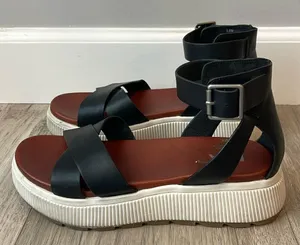 MIA Lunna Open Toe Flatform Platform Sandals thumbnail 1