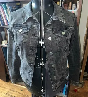 Time & Tru washed black distressed classic S denim jacket thumbnail 1