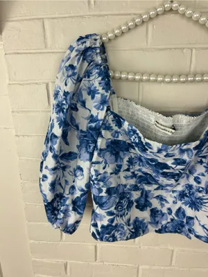 Abercrombie + Fitch Emerson Blue White Floral Smocked Puff Sleeve Top Size XL thumbnail 5