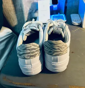 Nike Air Forces thumbnail 2