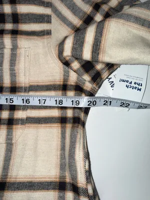 Old Navy Double Brushed Flannel Boyfriend Shirt Cream Black Plaid NWT thumbnail 9
