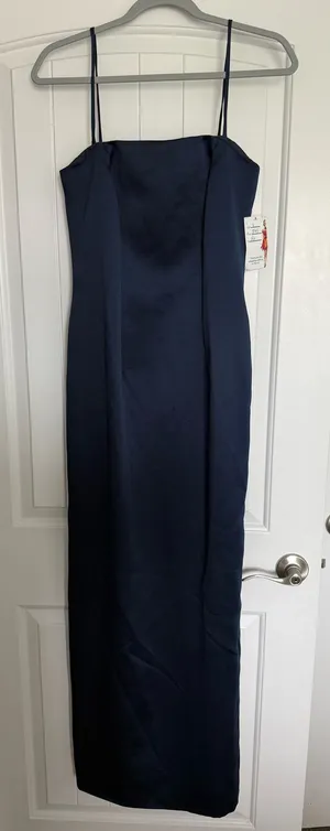 Boutique dress thumbnail 1