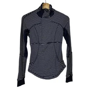 Lululemon Women Sz 2 Base Runner 1/2‎ Zip Black White Running Top Pullover thumbnail 2