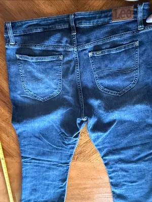 Lee Regular Bootcut Mid Rise Jeans thumbnail 4