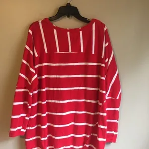 Umgee medium red and white oversized sweater‎ thumbnail 4