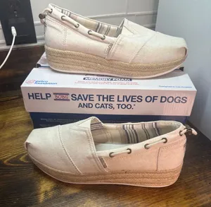 Bobs tan shoes size 9 thumbnail 1