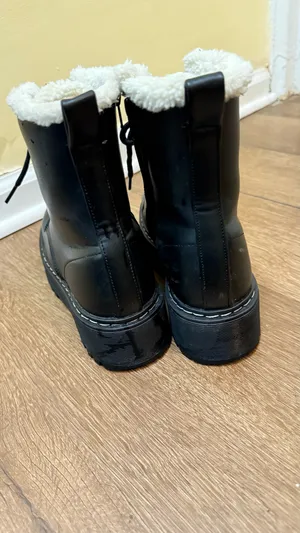Steve Madden Women's faux Boots Size 5 thumbnail 4