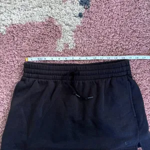 PINK Victoria's Secret High Waisted Fleece Skirt Black Mini Size Medium Beach EUC thumbnail 7