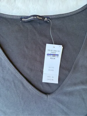 Abercrombie & Fitch thumbnail 4