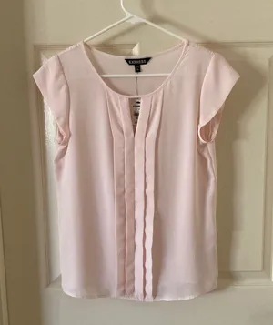 EXPRESS Blouse Work Top Pale Pink Size XS Notch Pleat Business Formal Shirt NWT thumbnail 1