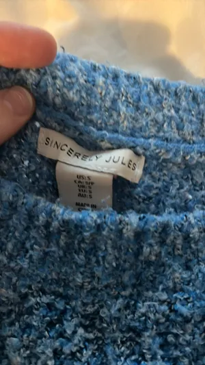 Blue sweater sincerely Jules  thumbnail 2