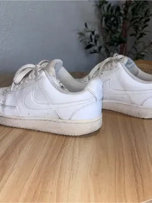 Nike Air Force Classic White Low-Top Sz 8 Sneakers thumbnail 4