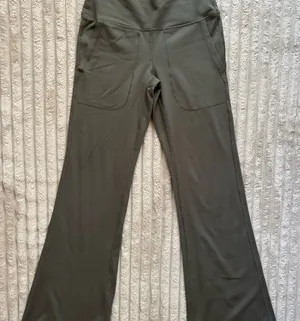 90 Degree by Reflex muted/army green flare leggings with pockets thumbnail 1