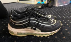 Women’s Sneakers thumbnail 1