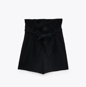 Zara Black High Waisted Paperbag Bermuda Shorts thumbnail 5