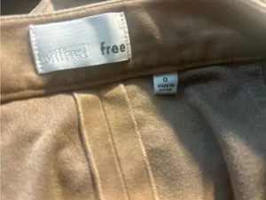 Aritzia Wilfred Free Centinela Faux Suede Snap Front Mini Skirt Tan Size 0 thumbnail 3