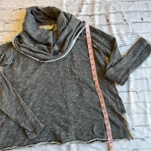 Free People Beach Turtleneck Sweatshirt Grey One Size Womens Loose Oversized thumbnail 5