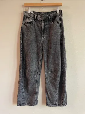 GAP Black High Waisted Ankle Length Horseshoe Jeans Size 27/4R thumbnail 2