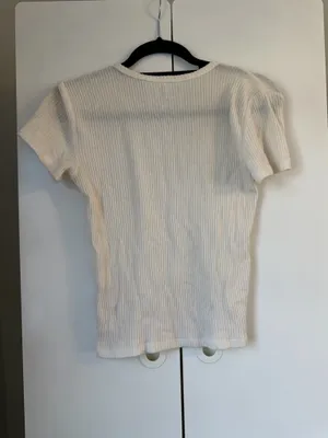 White Hollister Top thumbnail 2