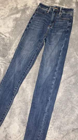 American Eagle Outfitters Skinnies thumbnail 1