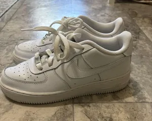 Nike Air Force 1 thumbnail 1