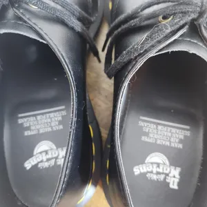 Dr. Martens 14046 Black Vegan Leather Lace Up 3-Eye Oxfords Men 7 Women 8 EU 39 thumbnail 5