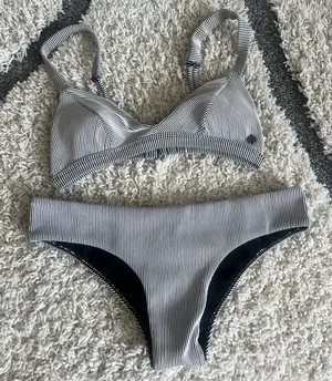 Billabong ribbed bikini set  thumbnail 1
