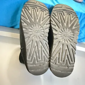 UGG Classic Suede Women Boots thumbnail 4