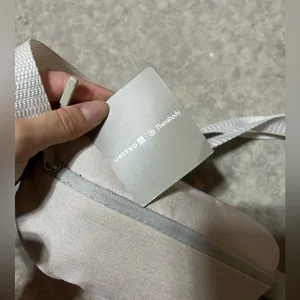 Therabody care package bag Gray thumbnail 3