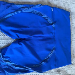 Fabletics PowerHold Leggings Blue thumbnail 3