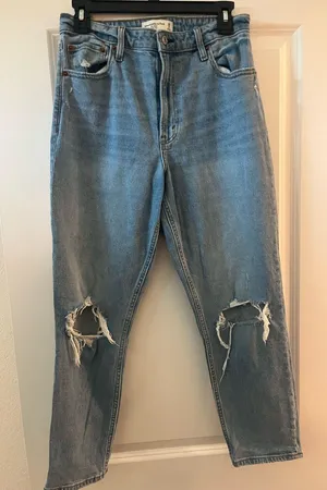 Abercrombie & Fitch Mom High rise curve love denim jeans thumbnail 1