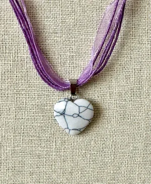 Heart Stone Necklace Purple thumbnail 2