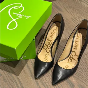 Sam Edelman Black Leather Pointed-Toe Heels thumbnail 1