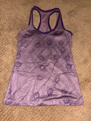 Lululemon vintage peacock feather logo tank size 4 thumbnail 1