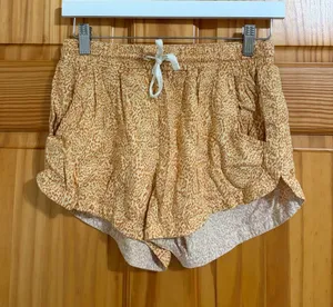 Billabong Size Small Orange and Yellow High-Rise Summer Shorts thumbnail 1