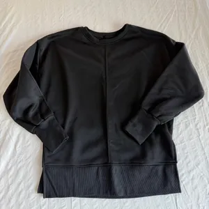 NEW Women's Oversized Black Crewneck Pullover Sweatshirt Size L #260201 thumbnail 1