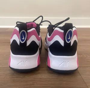 Air Force 200 with Smiley Face detail thumbnail 6
