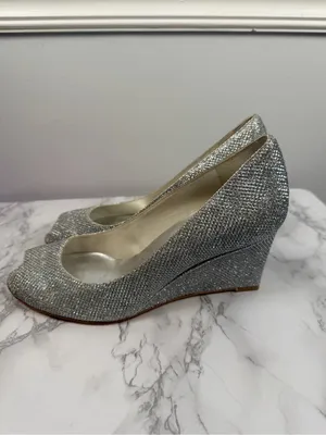 Stuart Weitzman Annaform Size 8 Silver Formal Wedge Pump Heels thumbnail 7