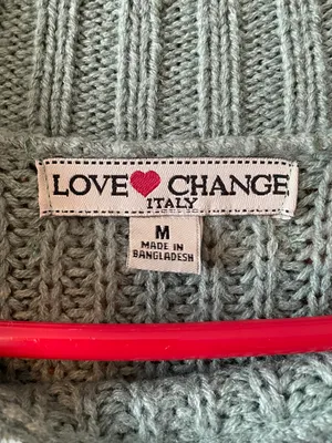 Green Sweater Size M thumbnail 2